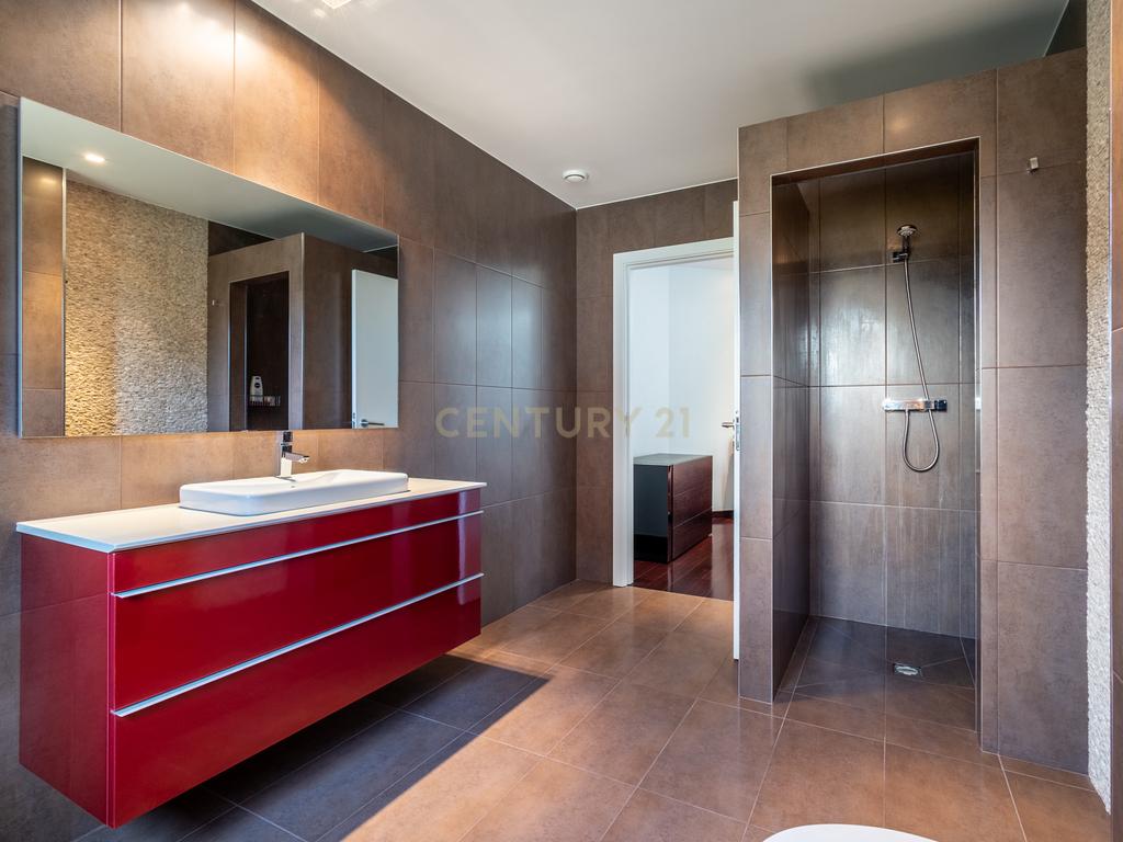 Moradia T6 | Coimbrão | Piscina | Praia - Image 26