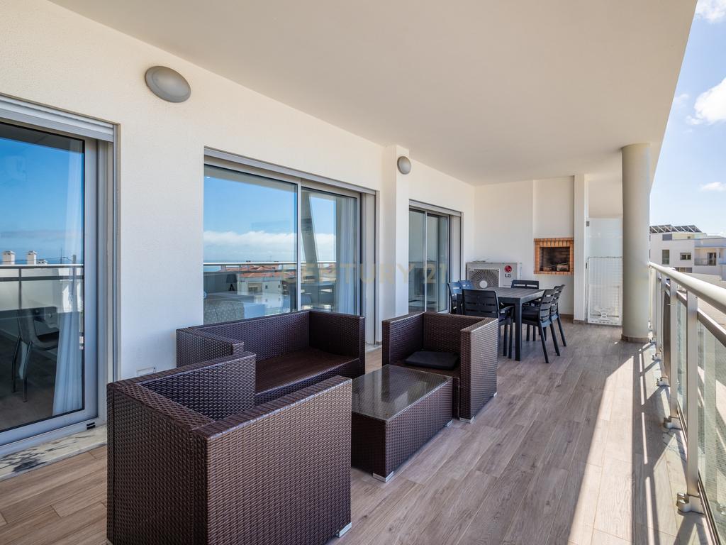 Apartamento T2 Com Vista Mar em Nazaré - Image 30