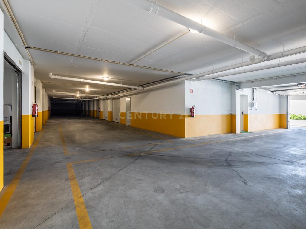 Apartamento T2 Com Vista Mar em Nazaré - Image 33