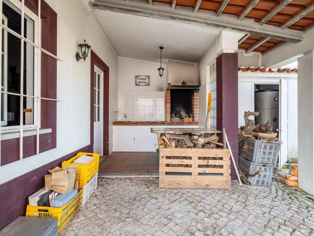 Moradia T4 para venda em Gaeiras, na Urbanização Vila da Garça - Image 43