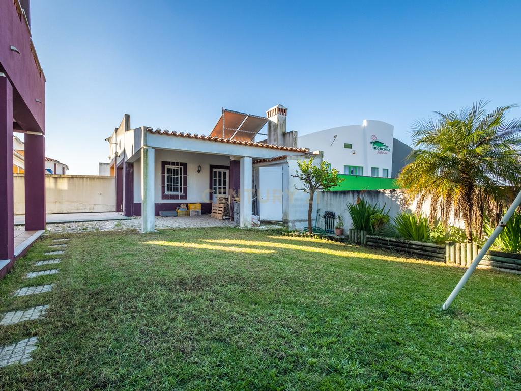 Moradia T4 para venda em Gaeiras, na Urbanização Vila da Garça - Image 42