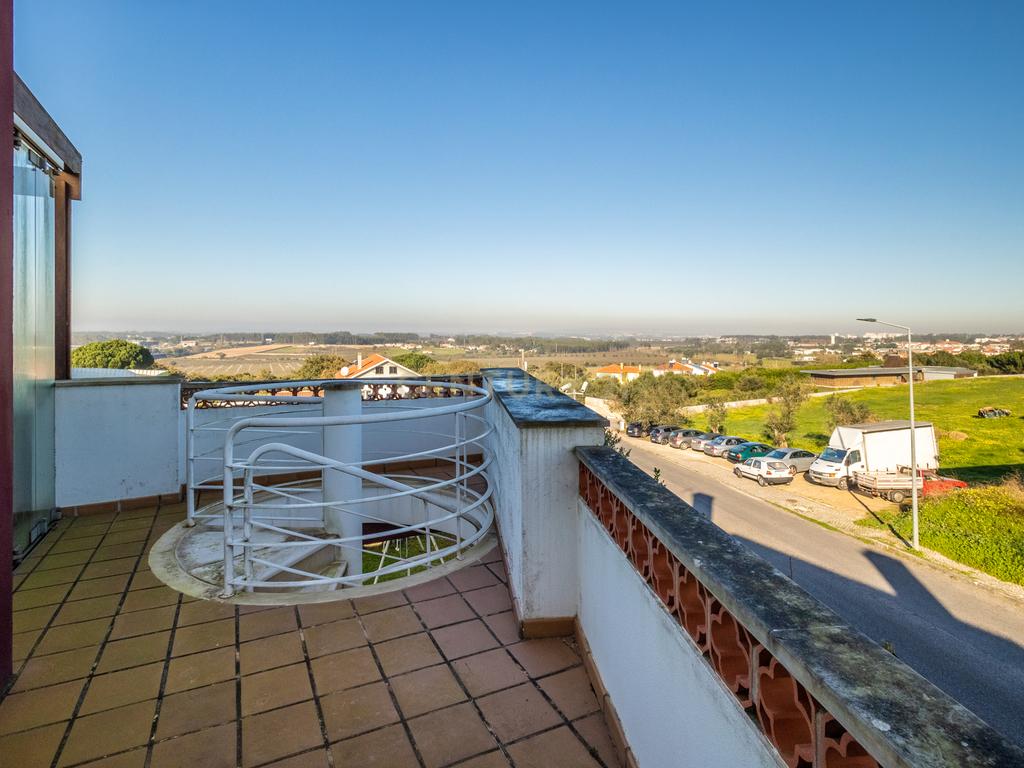 Moradia T4 para venda em Gaeiras, na Urbanização Vila da Garça - Image 39