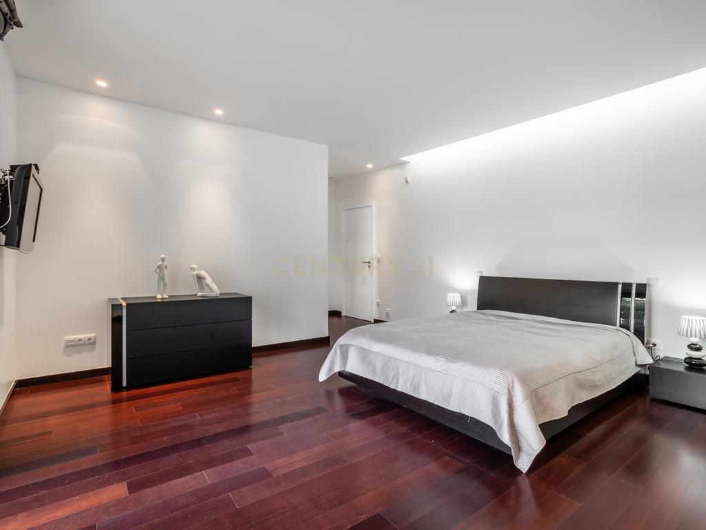 Moradia T6 | Coimbrão | Piscina | Praia - Image 44
