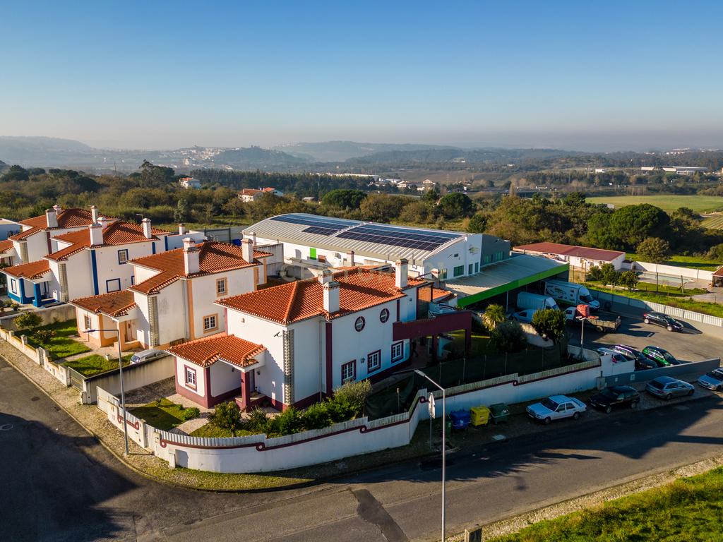 Moradia T4 para venda em Gaeiras, na Urbanização Vila da Garça - Image 47