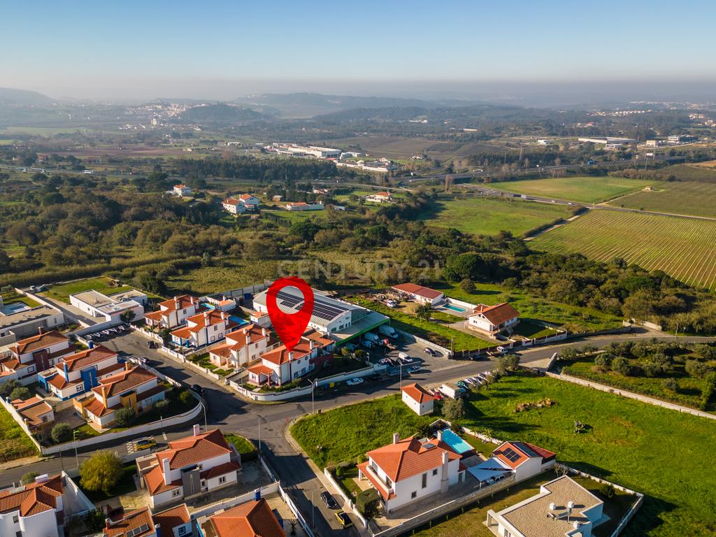 Moradia T4 para venda em Gaeiras, na Urbanização Vila da Garça - Image 53