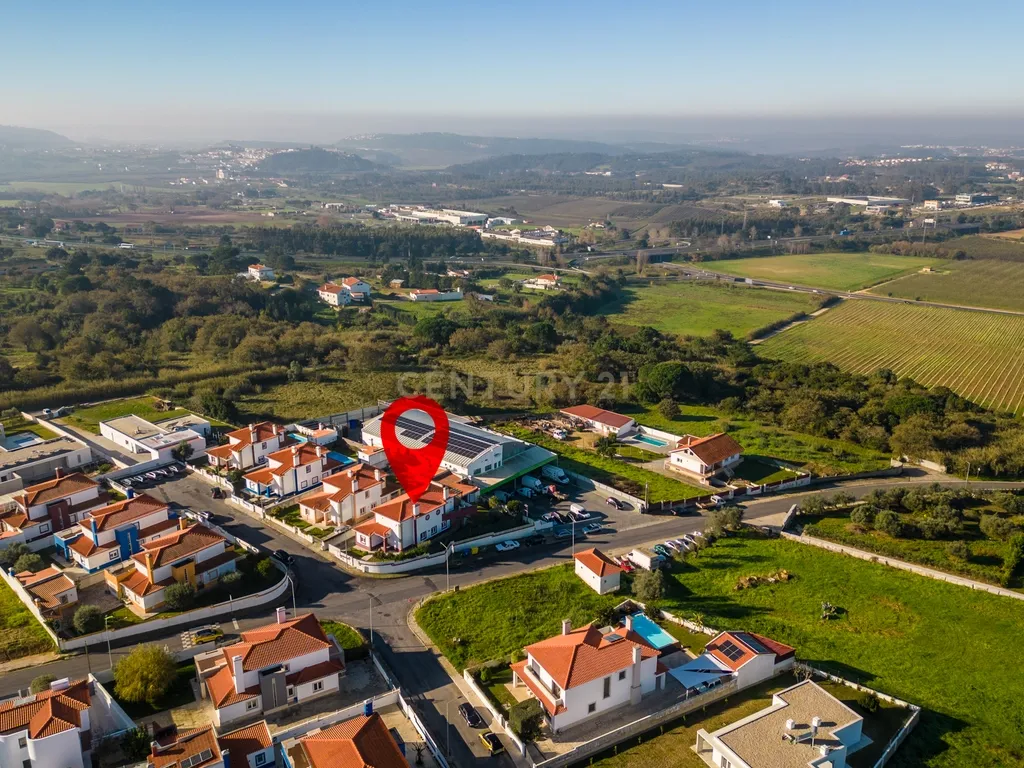 Moradia T4 para venda em Gaeiras, na Urbanização Vila da Garça - Image 53