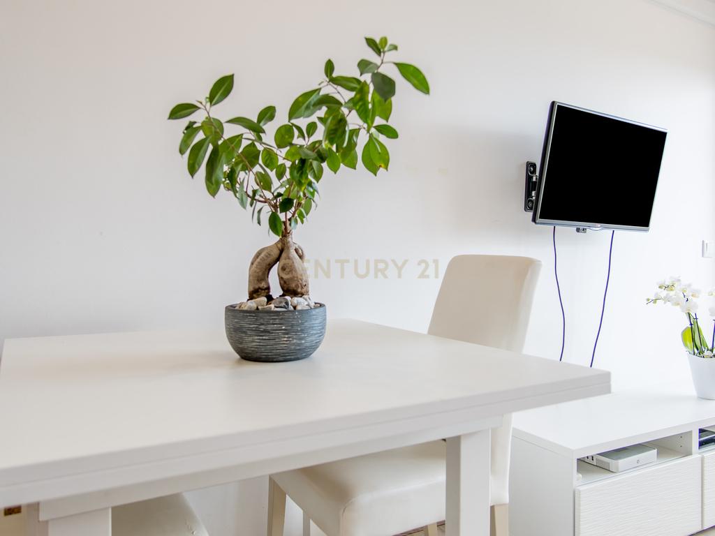 Apartamento T1 com vista mar a 800 metros do centro histórico e da praia de Albufeira - Image 12