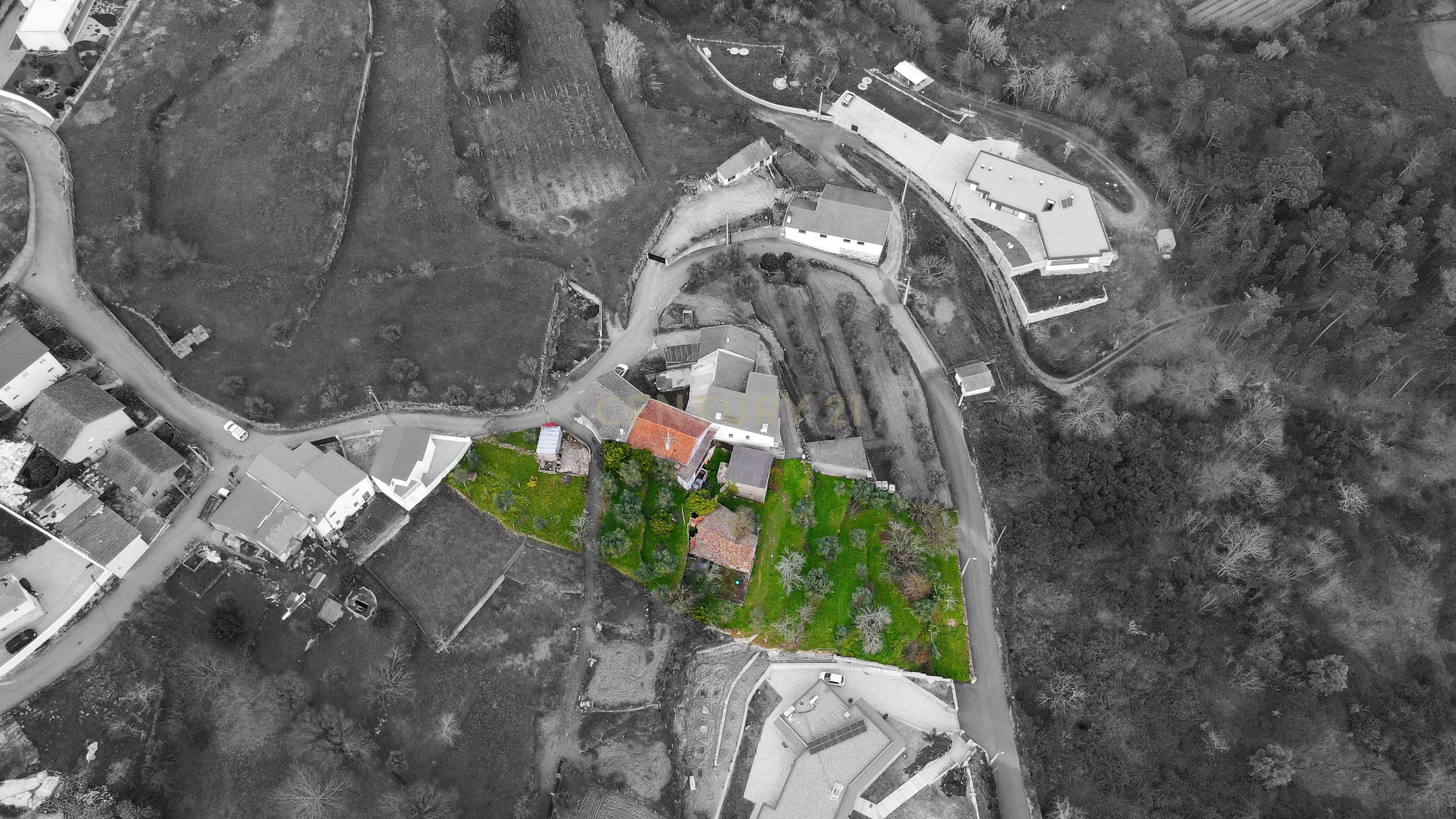 Quintinha com casa em pedra, Fragosela de Cima - Viseu - Image 2