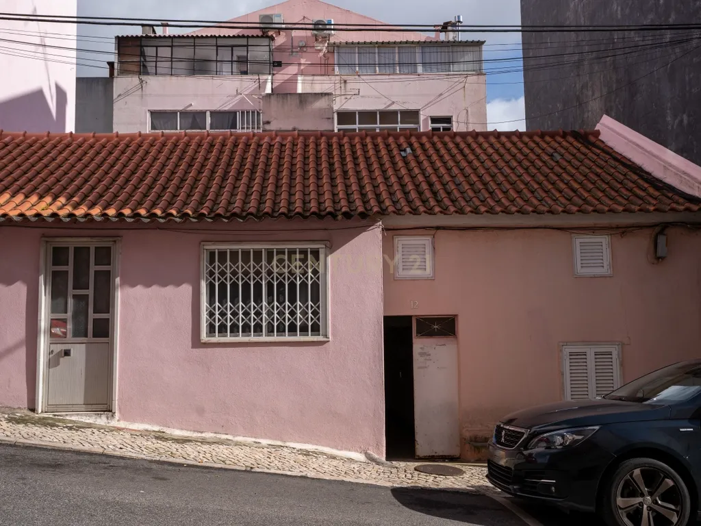 Prédio para Venda na Brandoa – Propriedade Total – Excelente Oportunidade de Investimento - Image 1