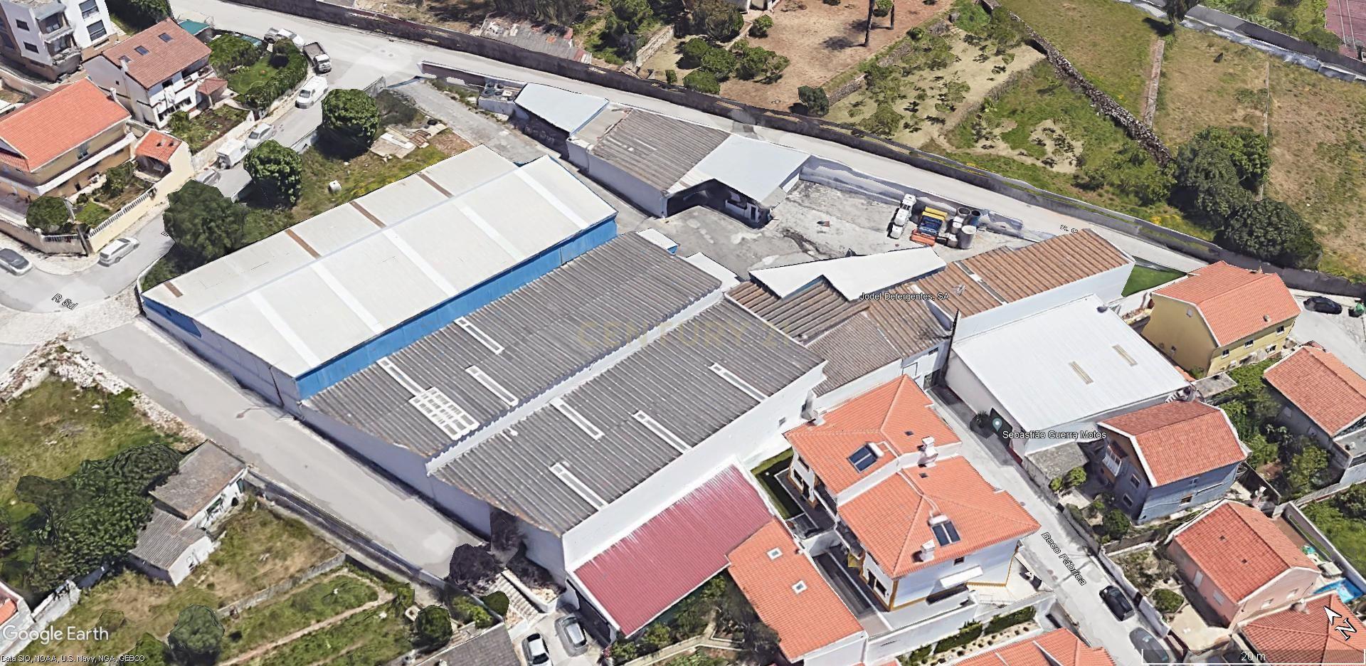 Terreno para Construção de 8 Moradias de Luxo com Projeto Aprovado - Image 11