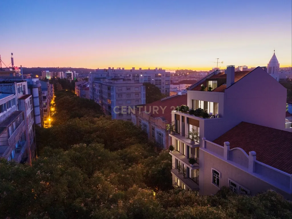 Moderno T1 com Terraço nas Avenidas Novas - Image 6
