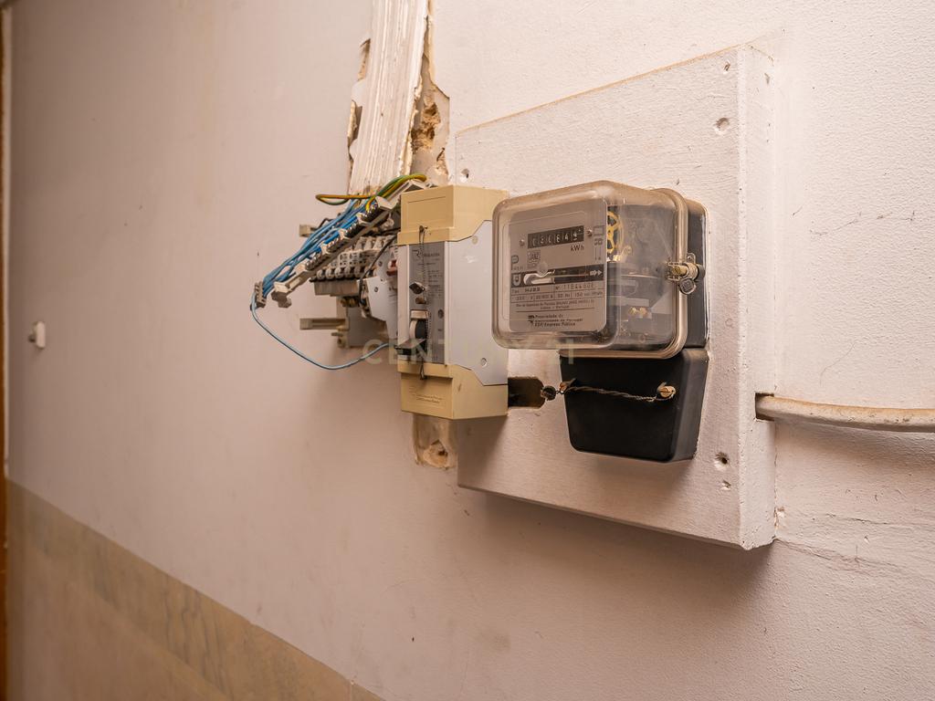 Edifício para Reabilitação Total no Bairro Salgado, Setúbal Bonfim composto por 8 apartamentos - Image 72