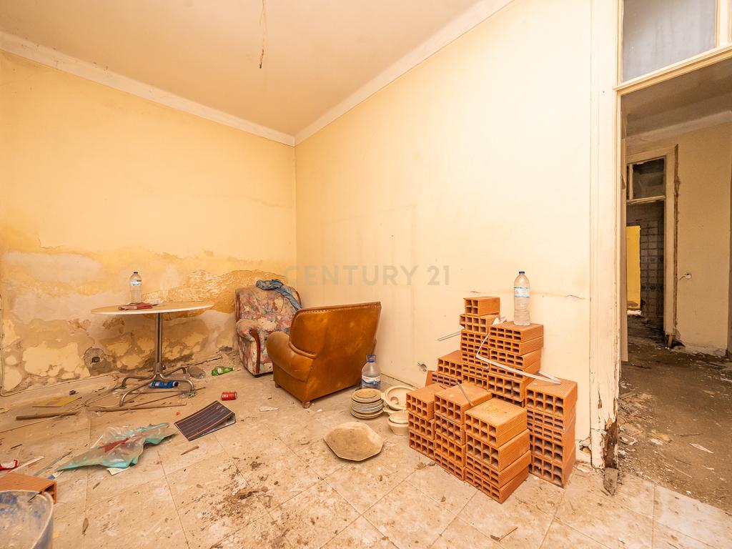 Edifício para Reabilitação Total no Bairro Salgado, Setúbal Bonfim composto por 8 apartamentos - Image 75
