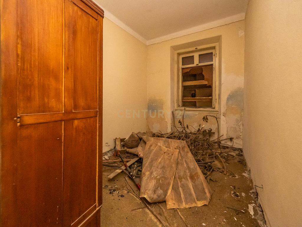 Edifício para Reabilitação Total no Bairro Salgado, Setúbal Bonfim composto por 8 apartamentos - Image 76