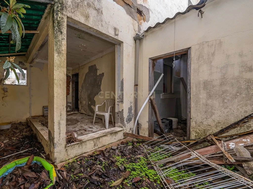 Edifício para Reabilitação Total no Bairro Salgado, Setúbal Bonfim composto por 8 apartamentos - Image 6