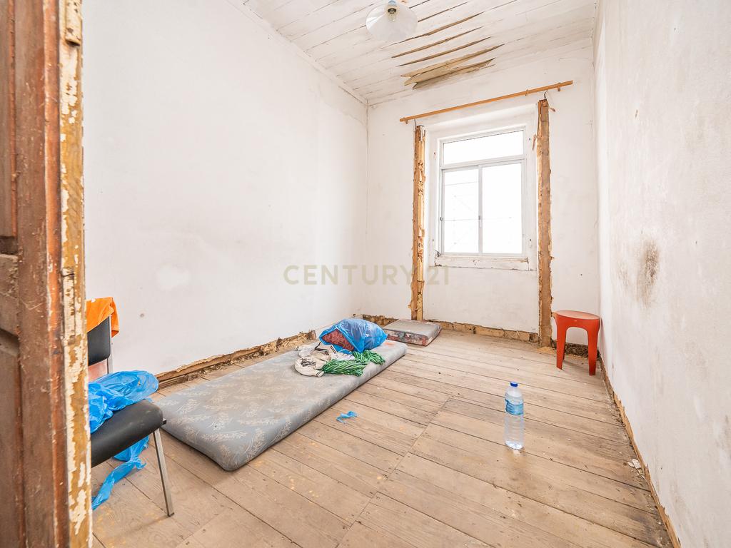 Edifício para Reabilitação Total no Bairro Salgado, Setúbal Bonfim composto por 8 apartamentos - Image 85