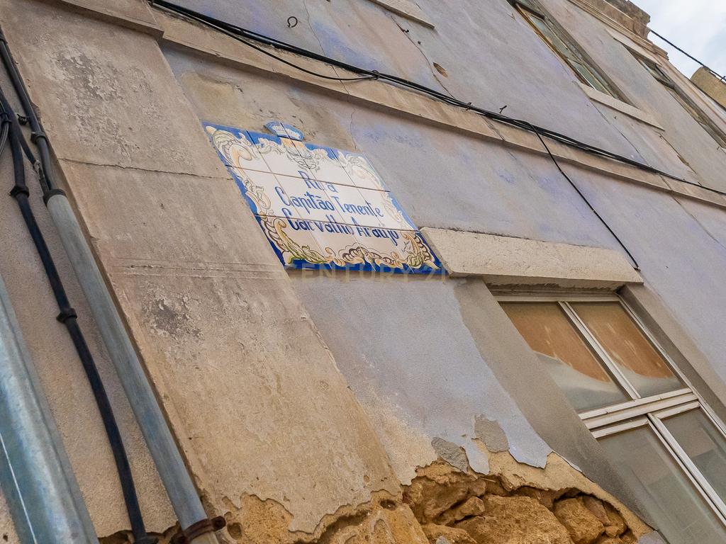 Edifício para Reabilitação Total no Bairro Salgado, Setúbal Bonfim composto por 8 apartamentos - Image 96