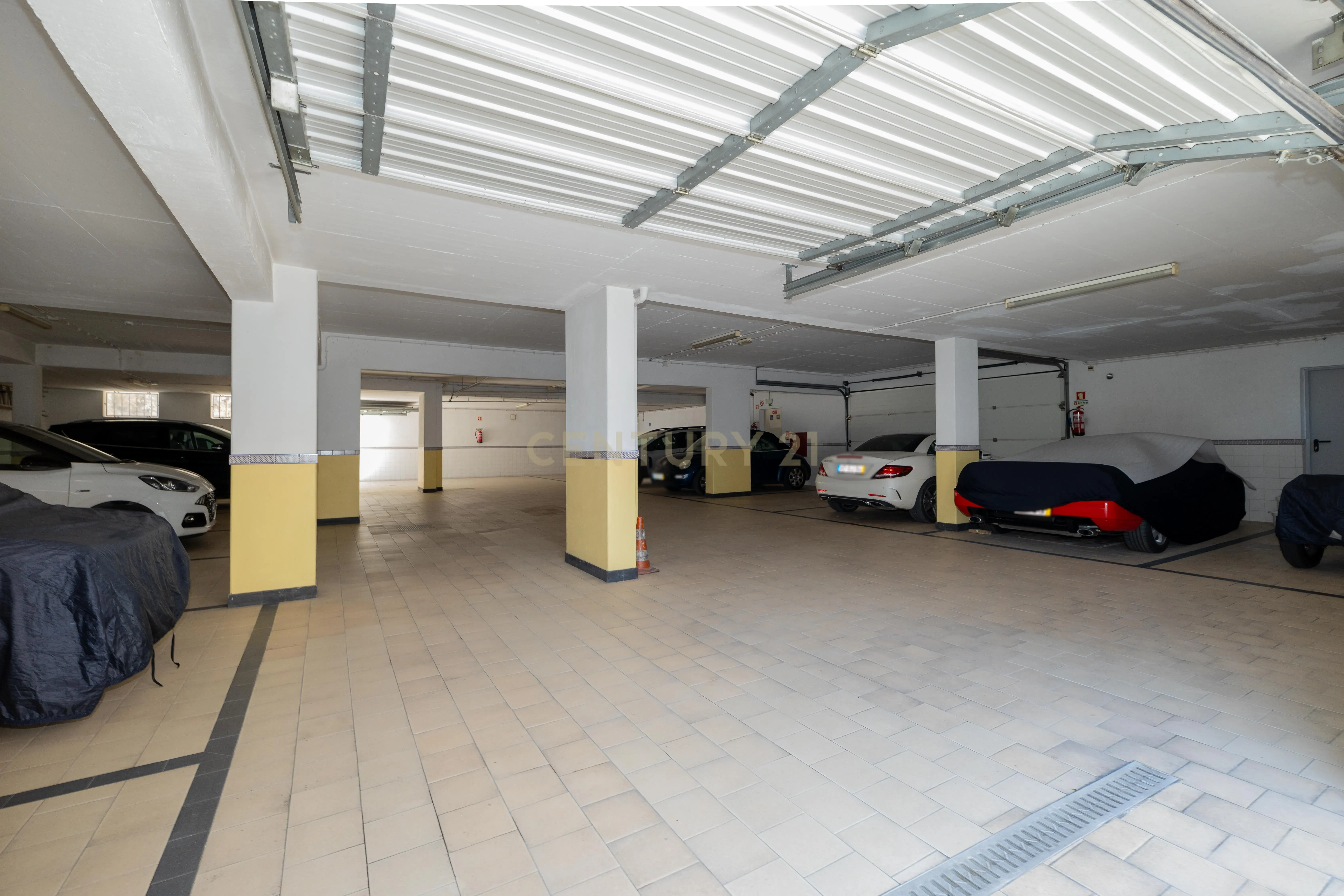 Hotel de Charme no Estoril - Image 22