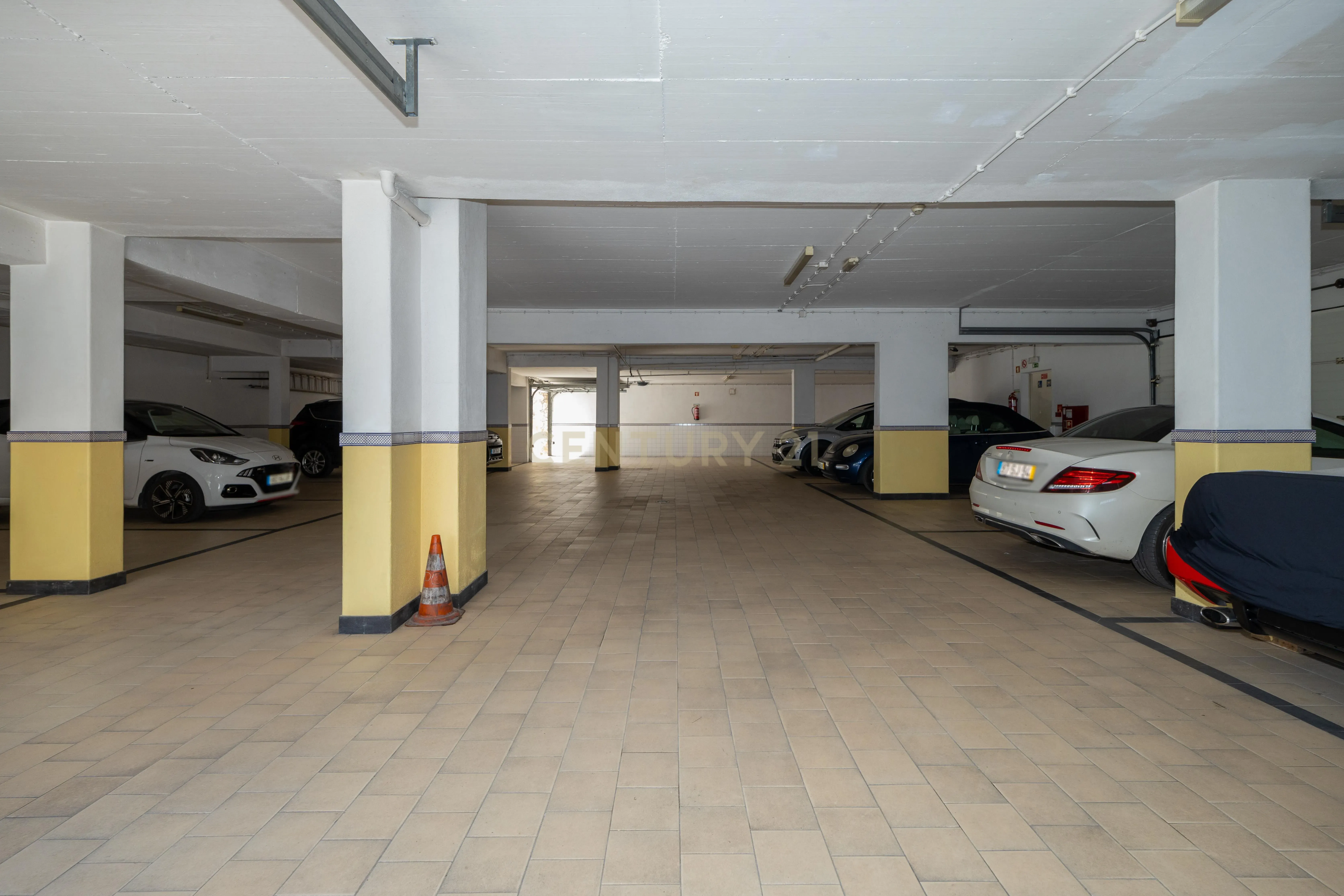 Hotel de Charme no Estoril - Image 23