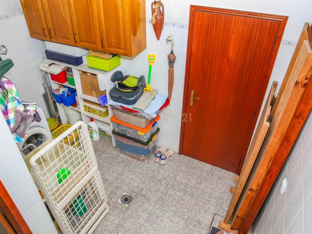Prédio em Propriedade Total - Habitação e Comércio - Image 41