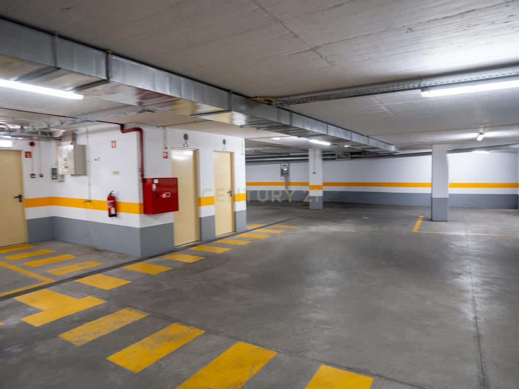 Apartamento com Terraço T2  de Charme em Benfica - Excelência e Conforto - Image 55
