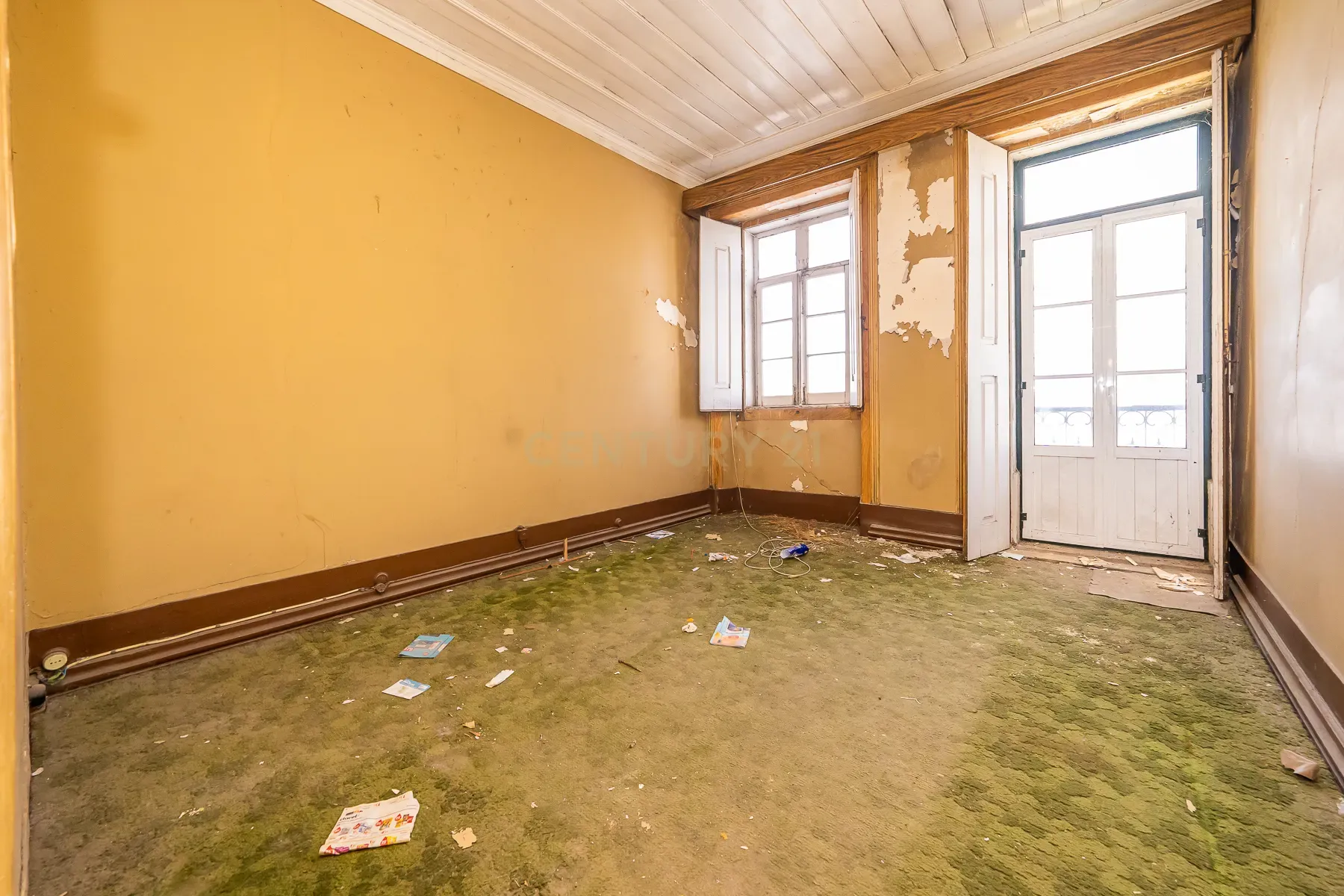 Prédio com 370m2 no Bairro Salgado para remodelação total - Image 22