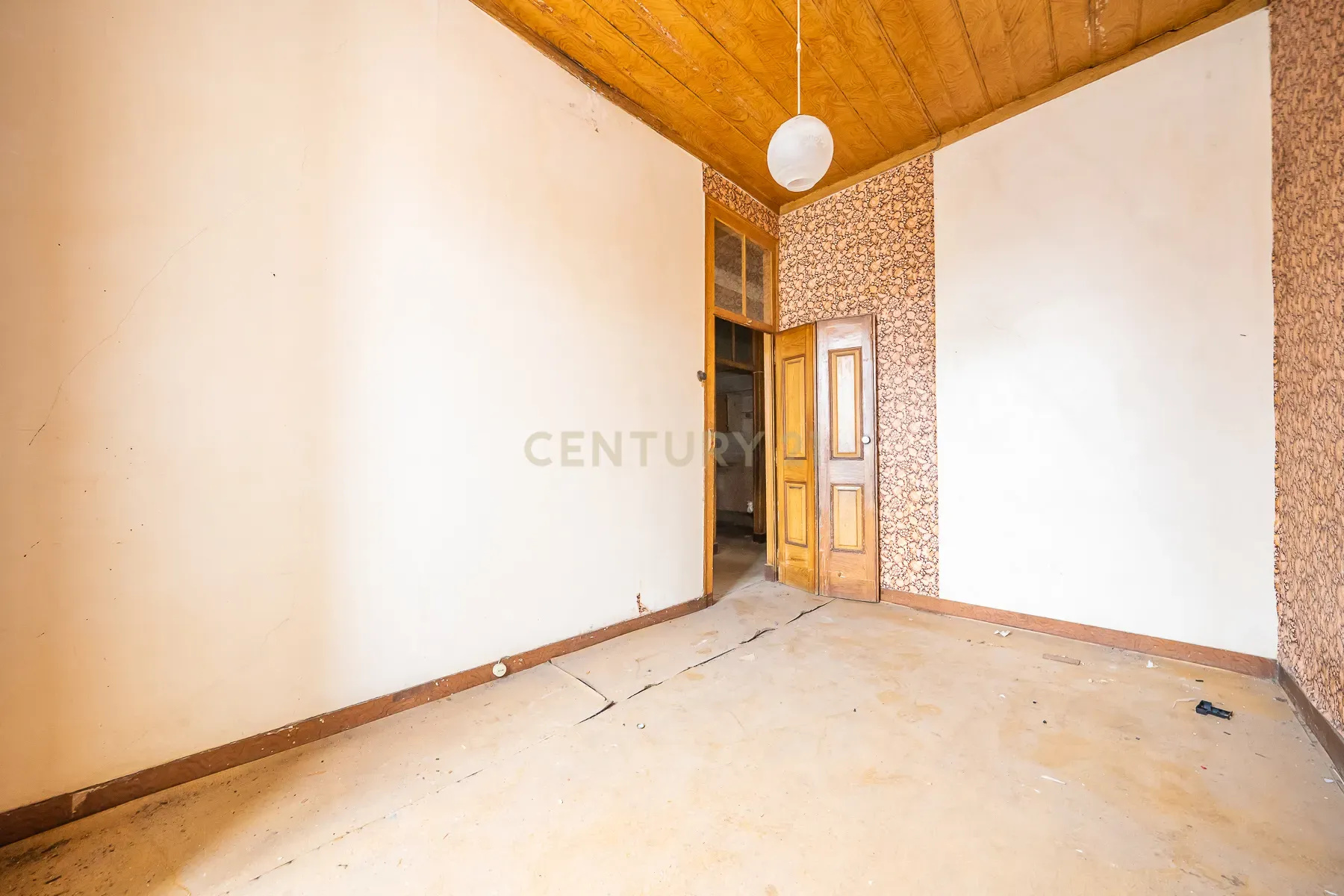 Prédio com 370m2 no Bairro Salgado para remodelação total - Image 28