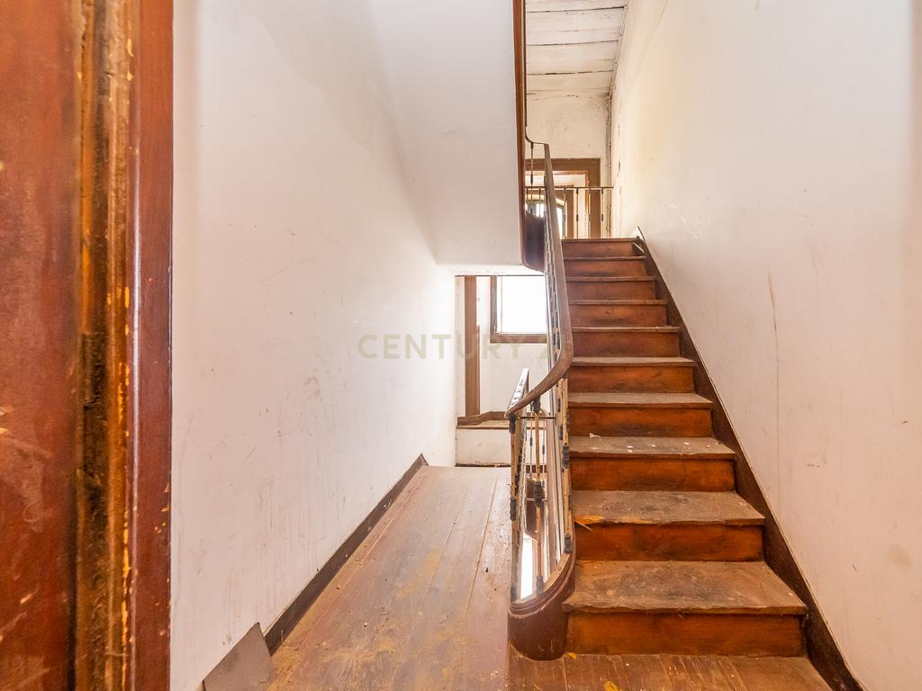 Prédio com 370m2 no Bairro Salgado para remodelação total - Image 32