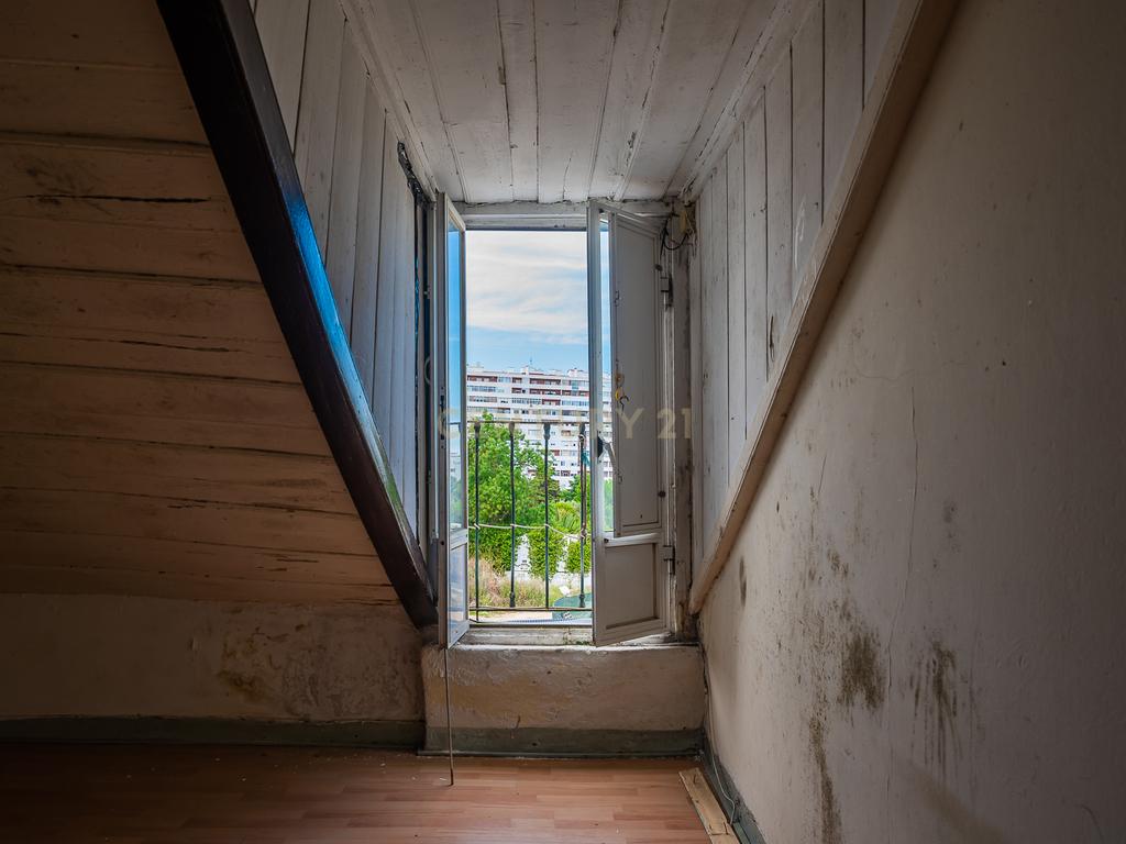 Prédio com 370m2 no Bairro Salgado para remodelação total - Image 35