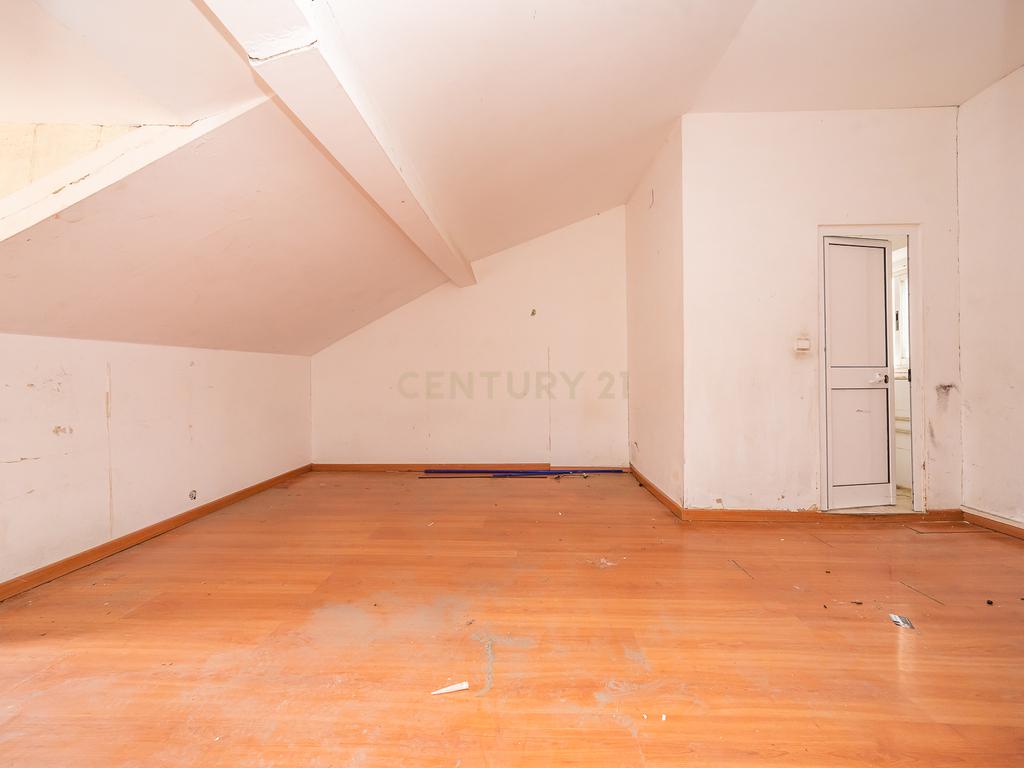 Prédio com 370m2 no Bairro Salgado para remodelação total - Image 37