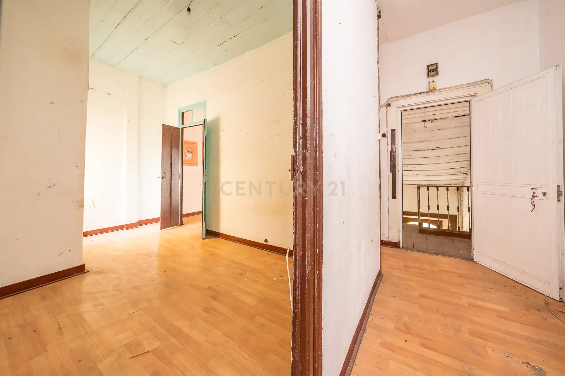 Prédio com 370m2 no Bairro Salgado para remodelação total - Image 40
