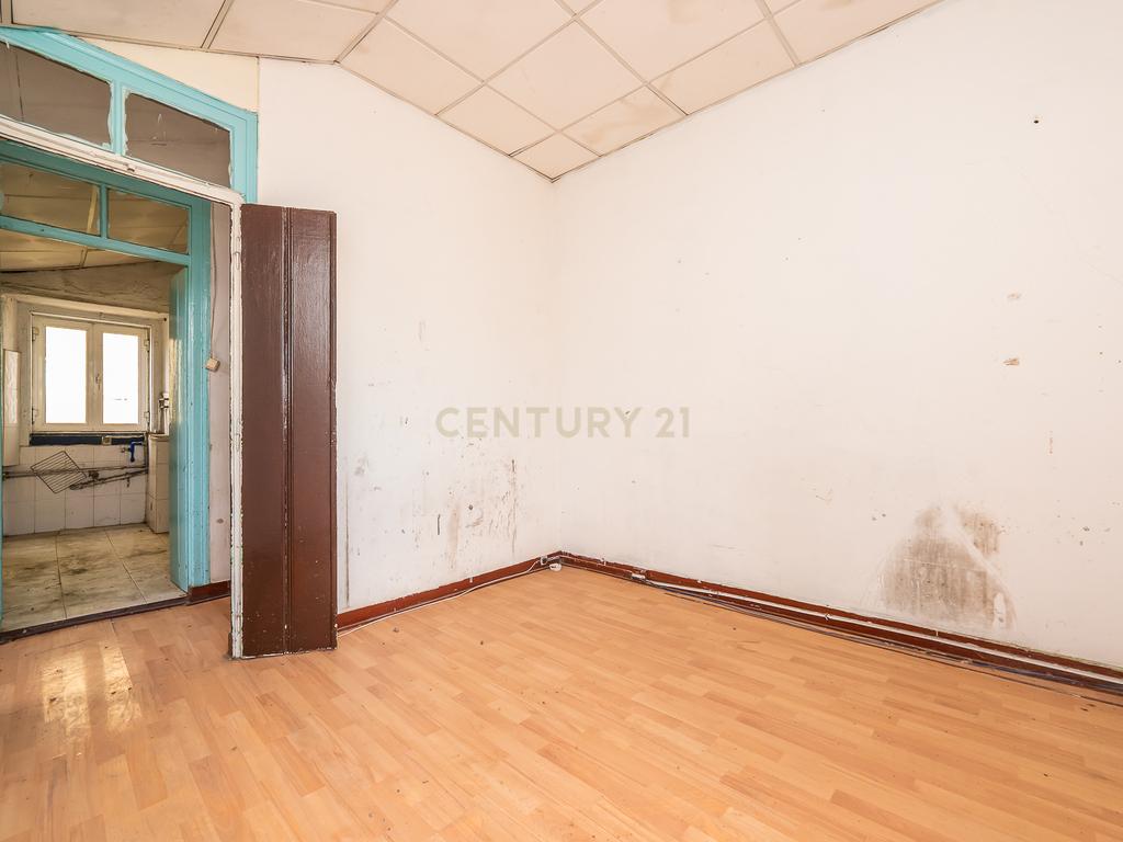 Prédio com 370m2 no Bairro Salgado para remodelação total - Image 48