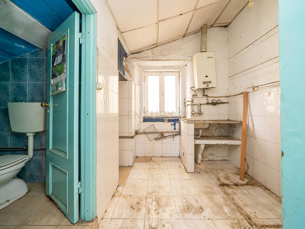 Prédio com 370m2 no Bairro Salgado para remodelação total - Image 44