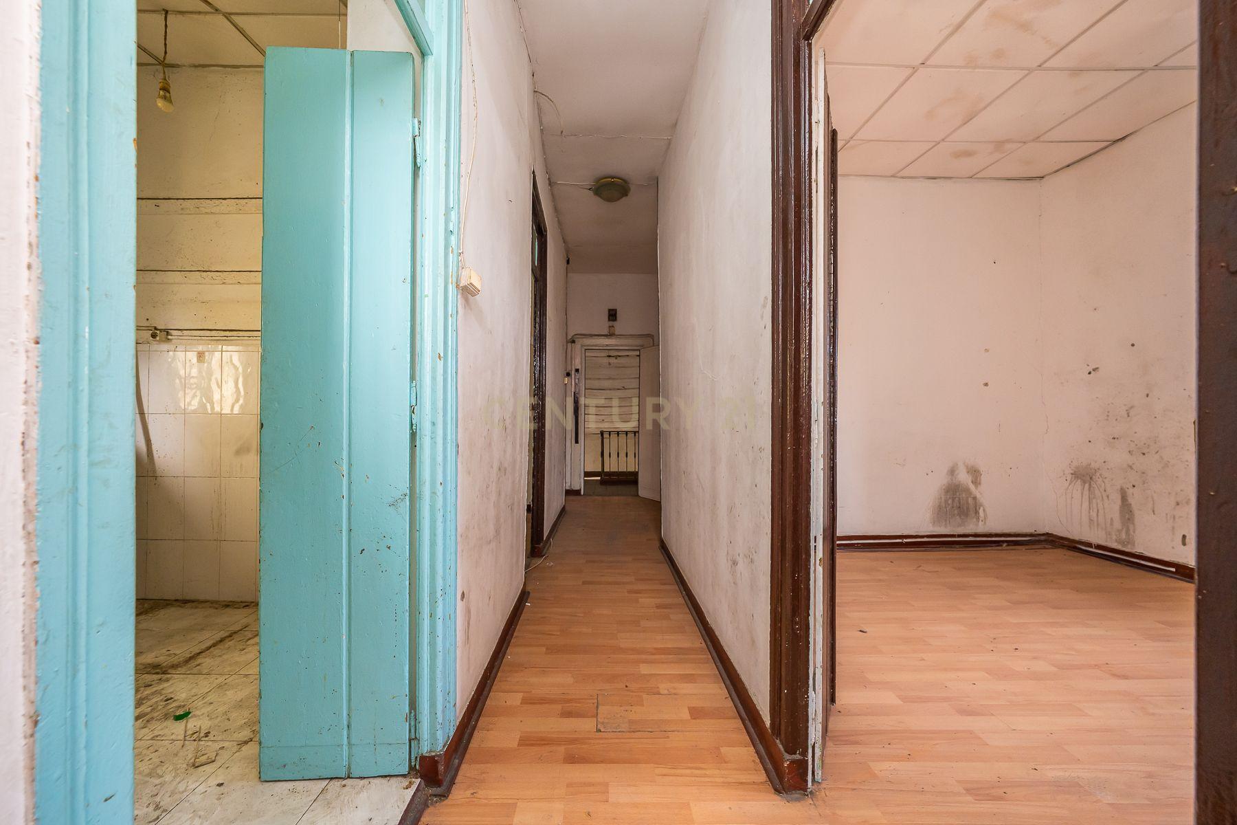 Prédio com 370m2 no Bairro Salgado para remodelação total - Image 45