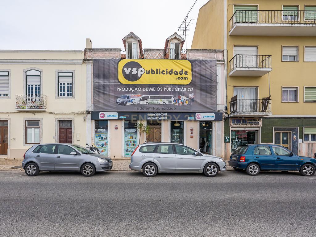 Prédio com 370m2 no Bairro Salgado para remodelação total - Image 49