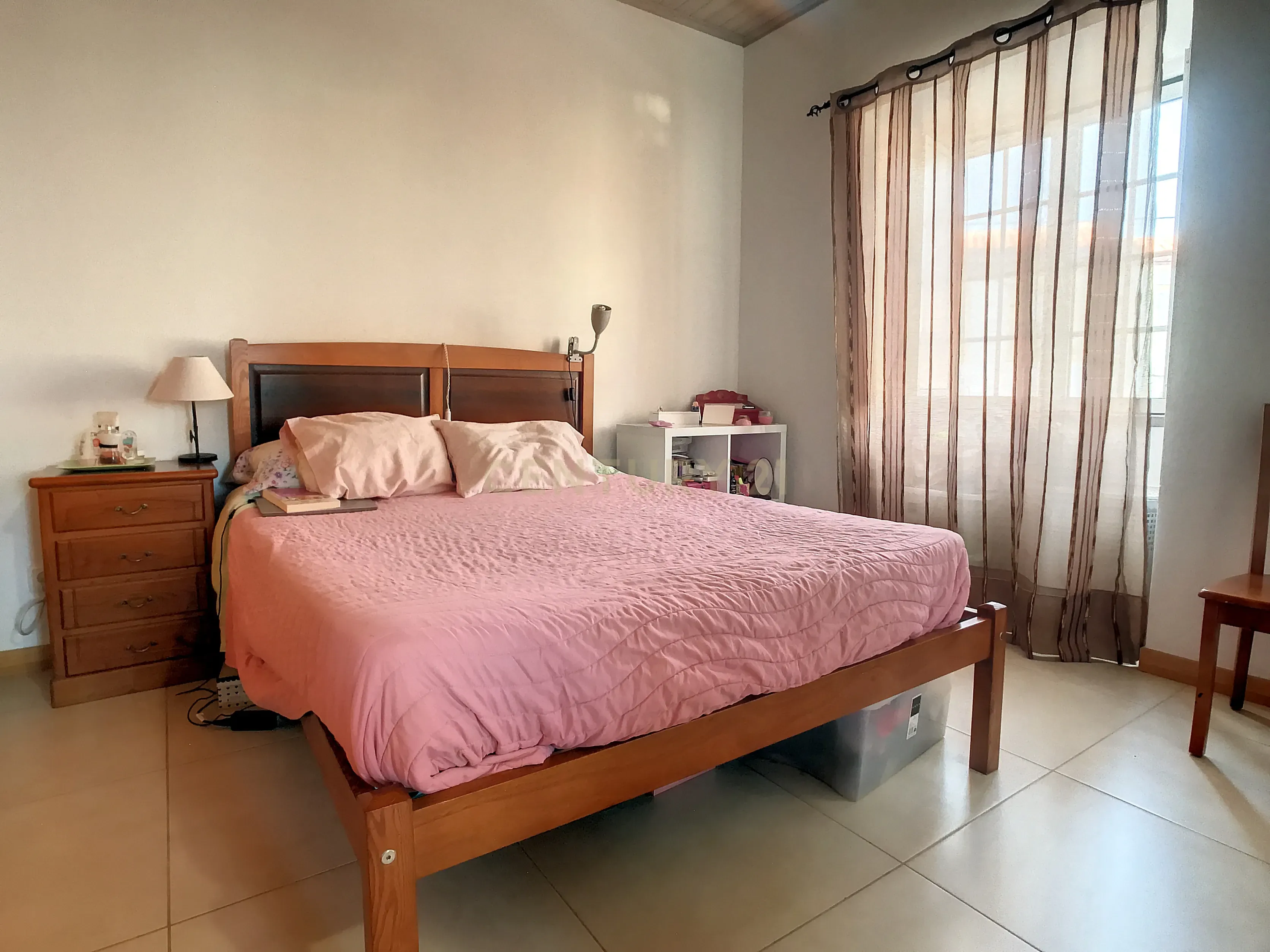 Moradia composta por 2 apartamentos T1 + T2 na Vila de Porto Judeu - Image 6