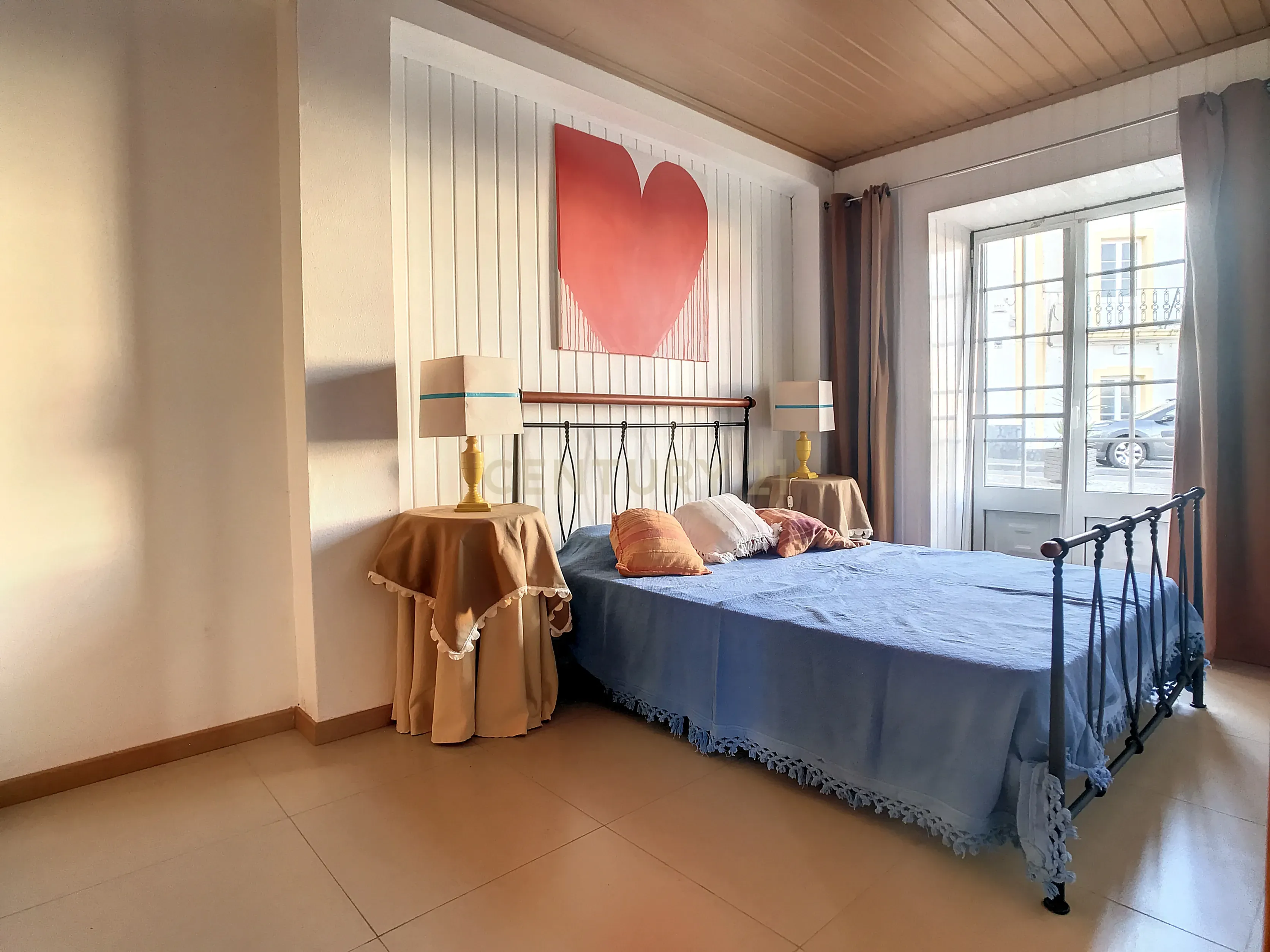 Moradia composta por 2 apartamentos T1 + T2 na Vila de Porto Judeu - Image 10