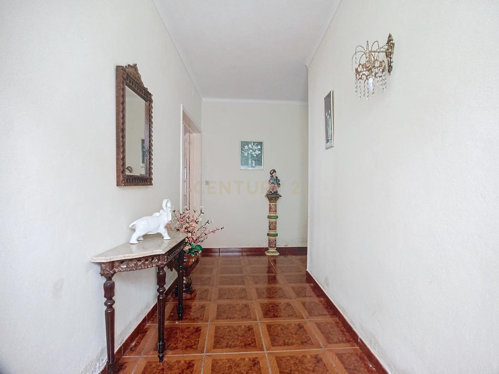 Moradia T4 em Rabo de Peixe, no concelho da Ribeira Grande! - Image 2
