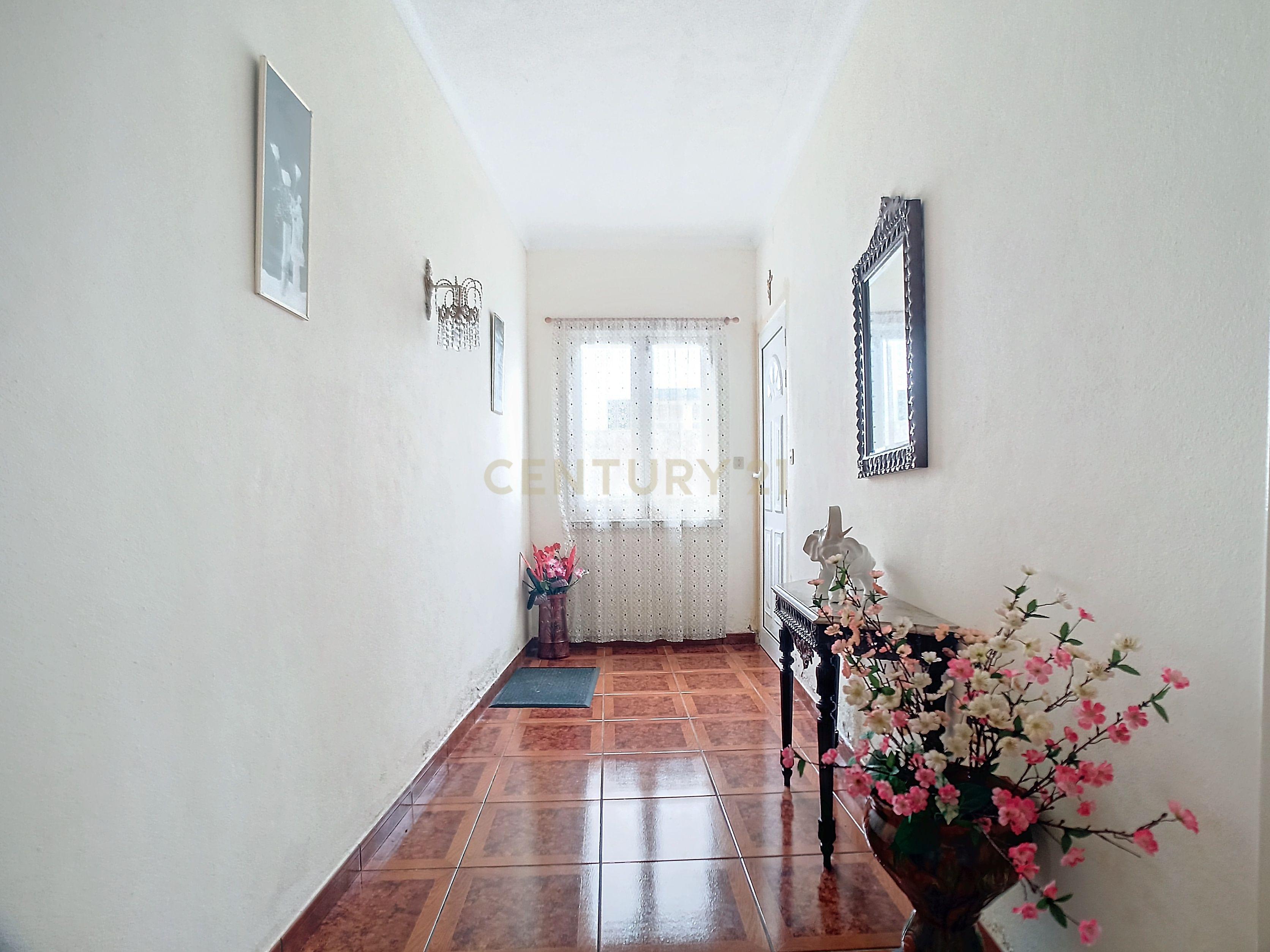 Moradia T4 em Rabo de Peixe, no concelho da Ribeira Grande! - Image 12