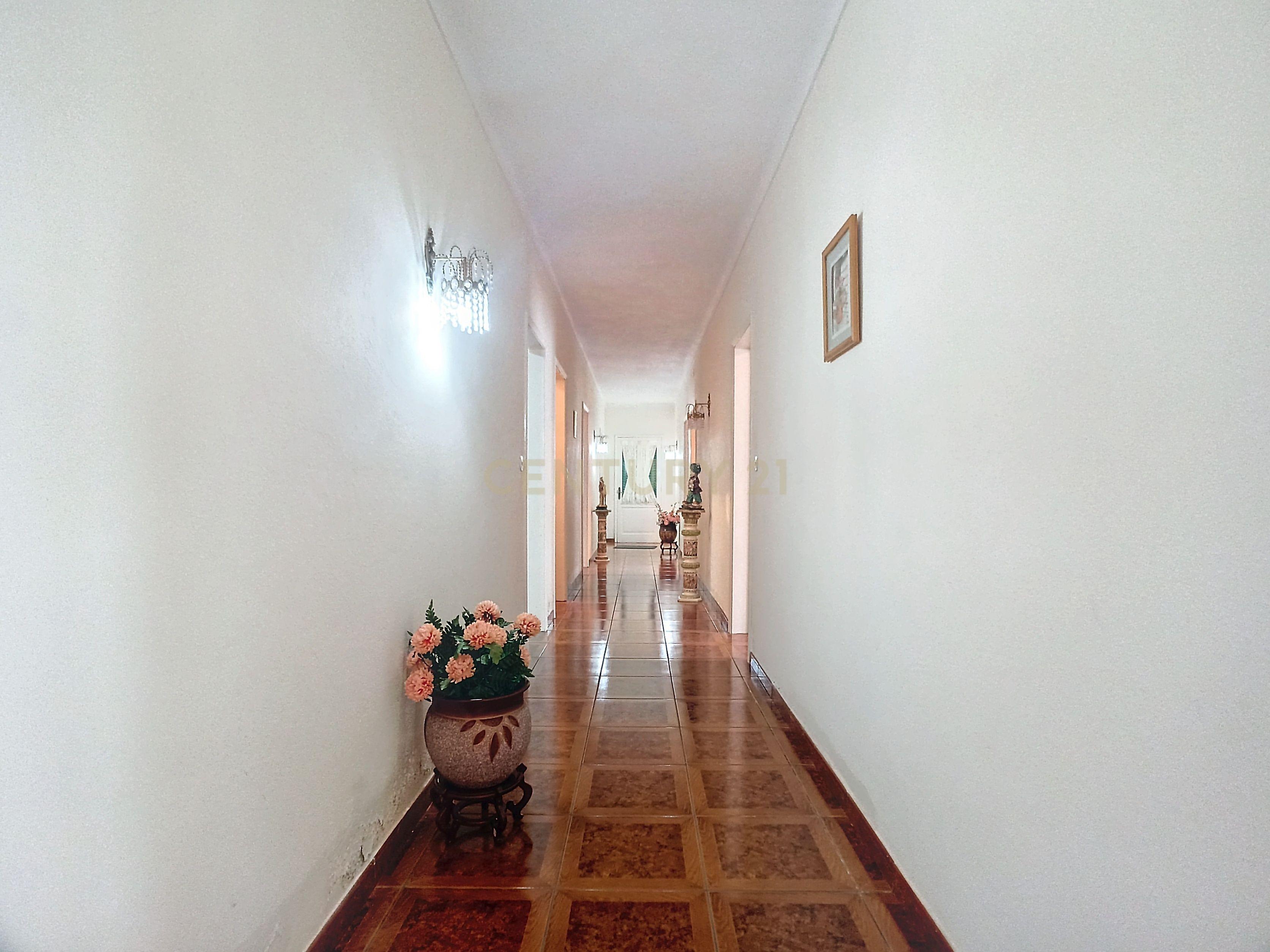 Moradia T4 em Rabo de Peixe, no concelho da Ribeira Grande! - Image 4