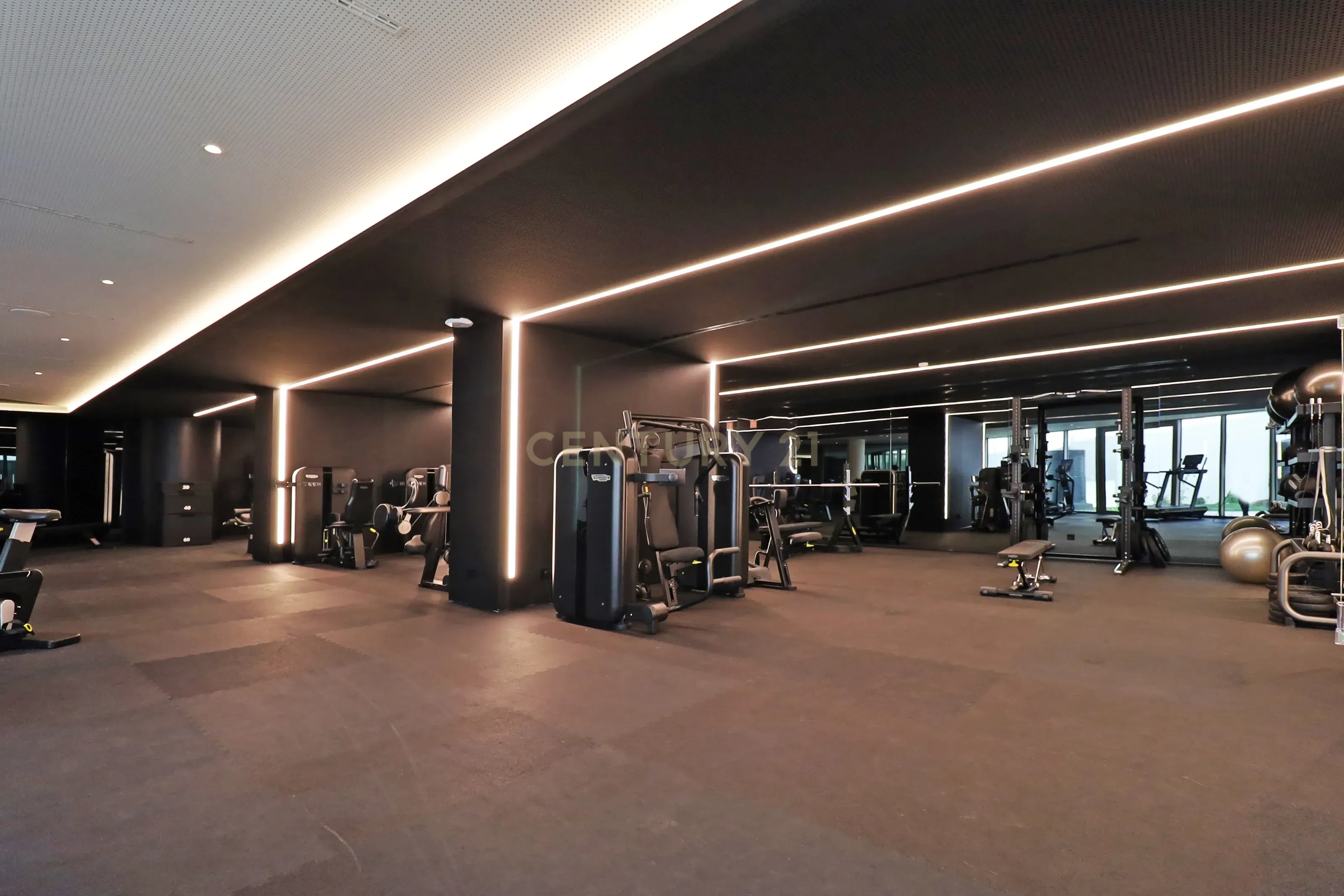 Apartamento de Luxo T2 no Infinity Tower em Campolide - Image 21
