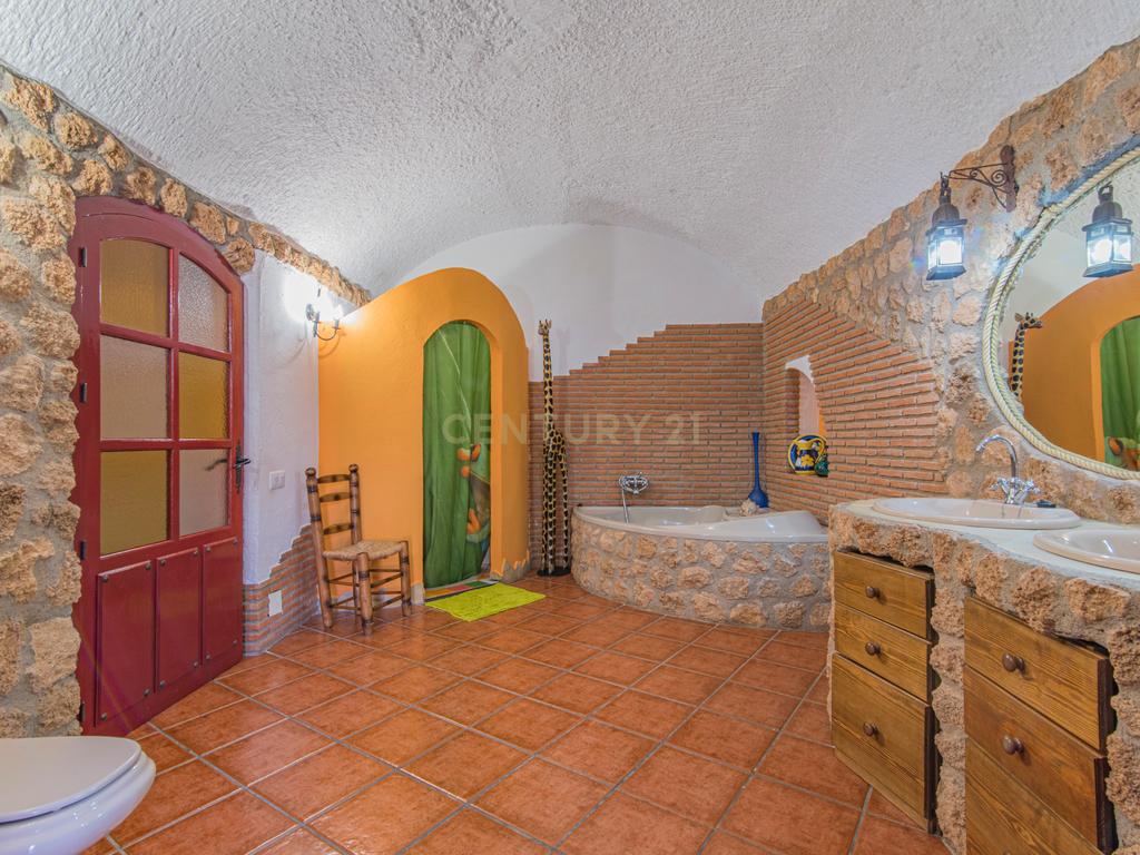 undefined - Image 33