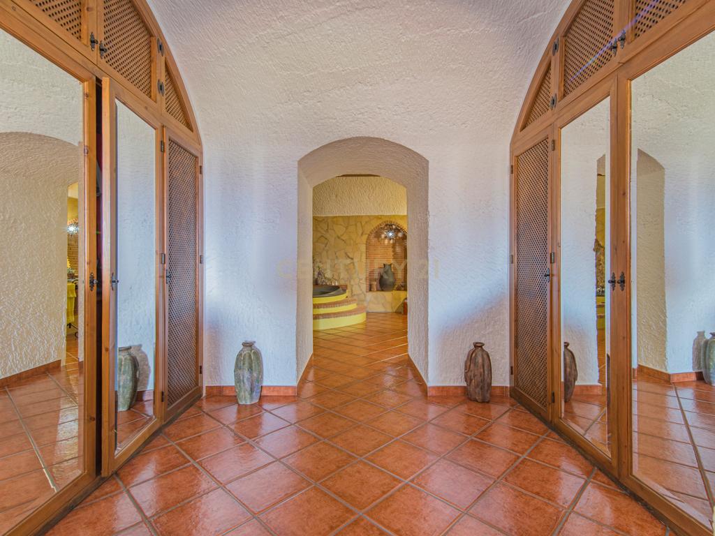 undefined - Image 40