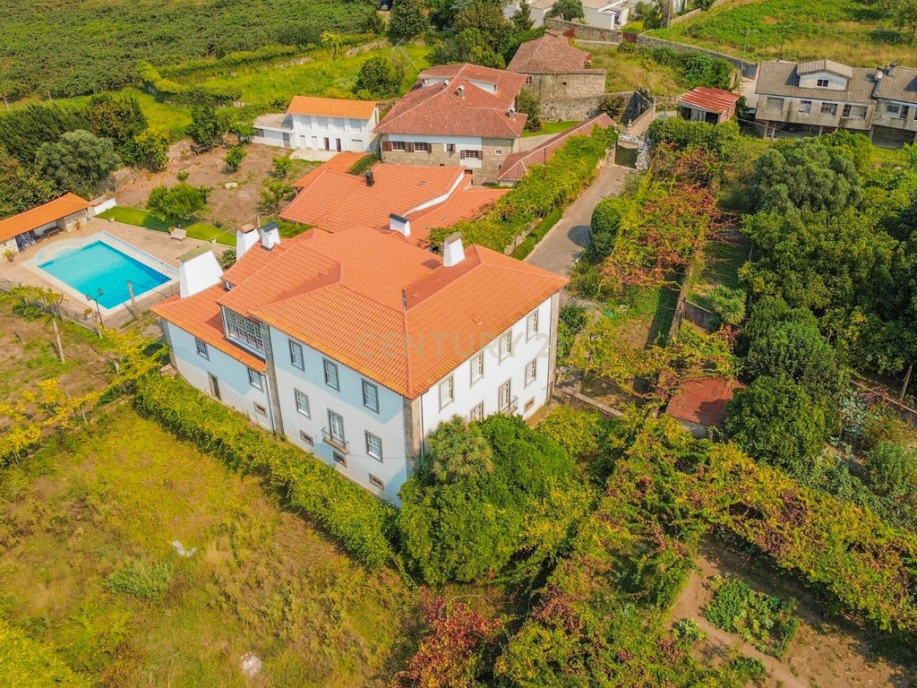 Casa Senhorial com 975 m2 em Amares, Braga - Image 2