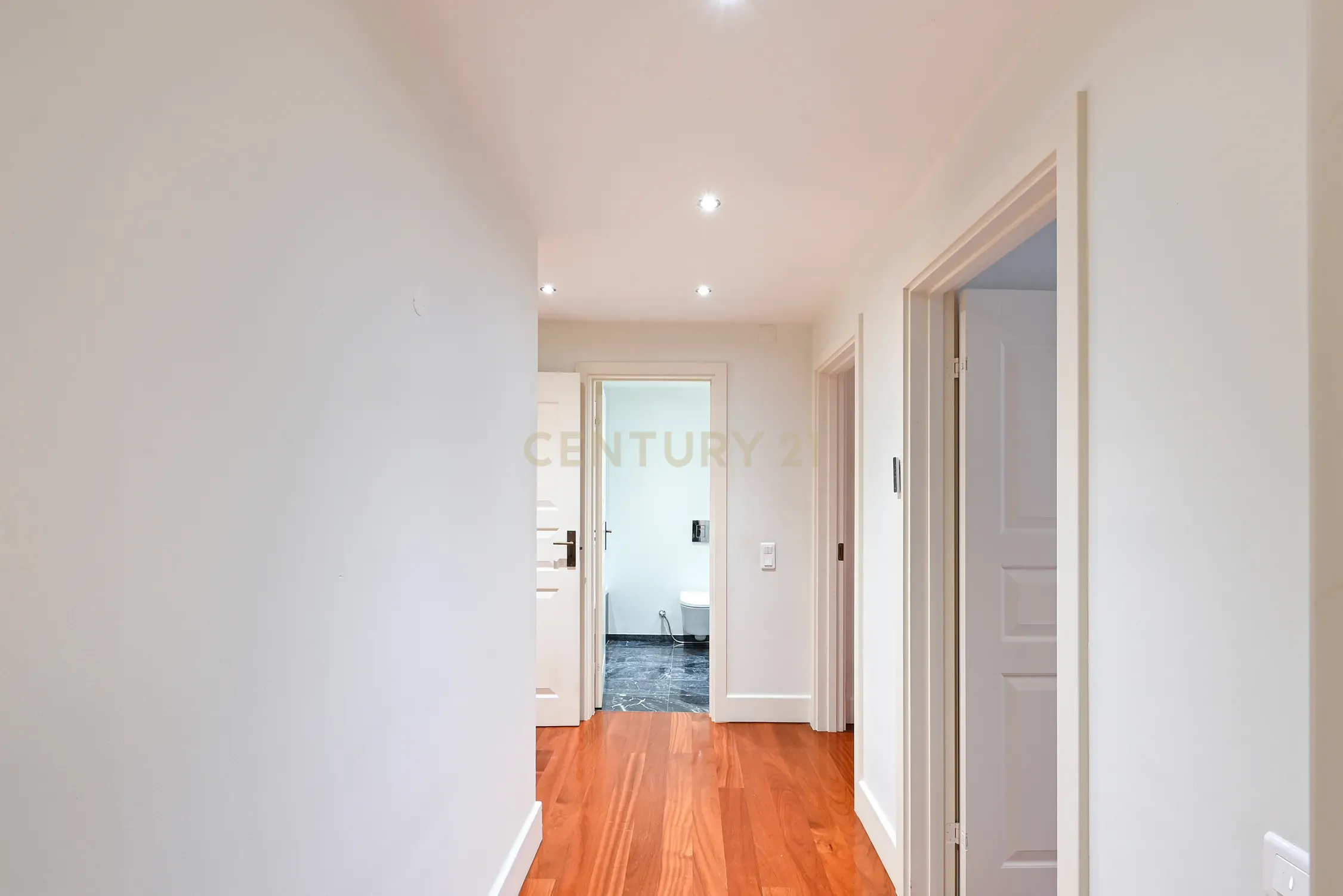 Apartamento T3 com terraço e jardim no Paço da Boa Nova - Image 34