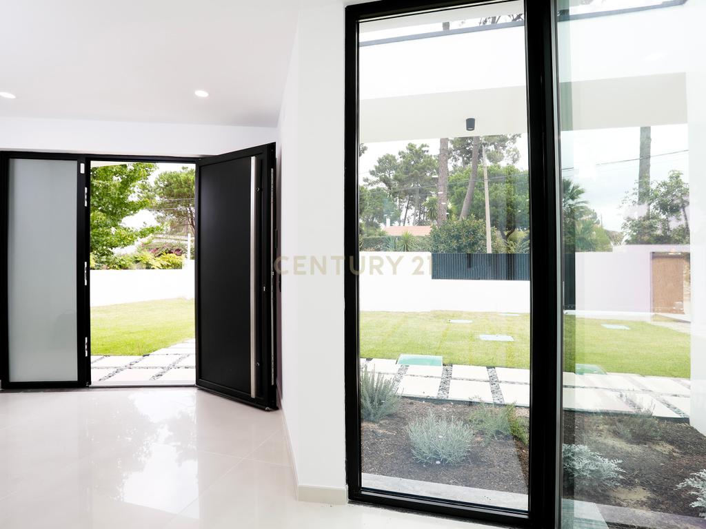Moradia Luxo 4 Quartos na Verdizela - Image 16