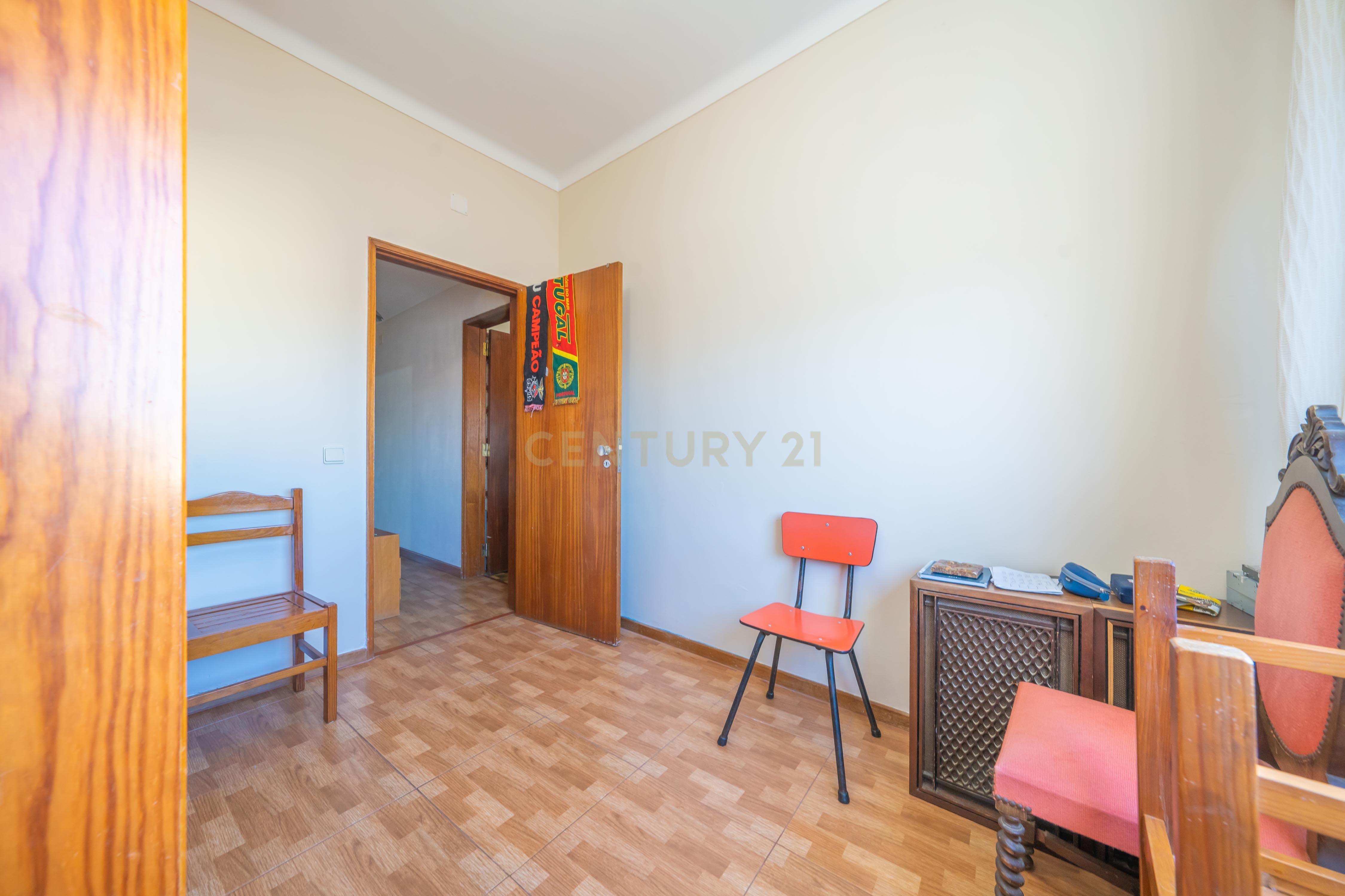 Simplesmente Bonfim Apartamento T3 à Venda na Baixa de Setúbal Bonfim - Image 14