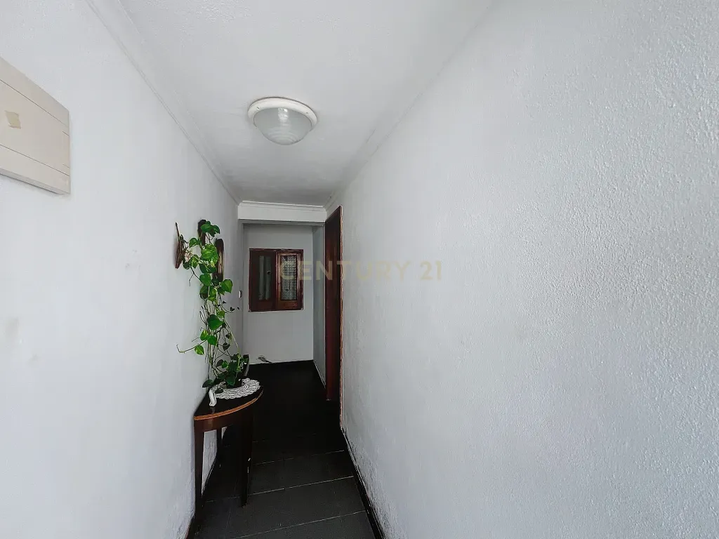 Moradia no Centro de Ponta Delgada – Beco Jardim António Borges - Image 54