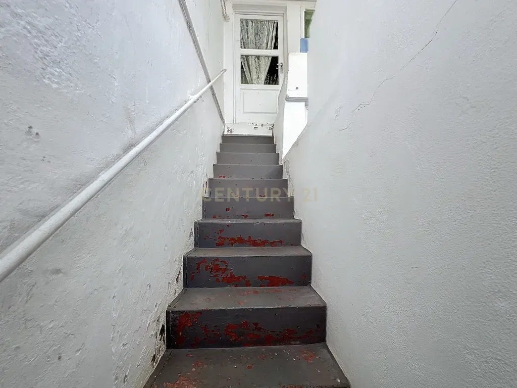Moradia no Centro de Ponta Delgada – Beco Jardim António Borges - Image 51