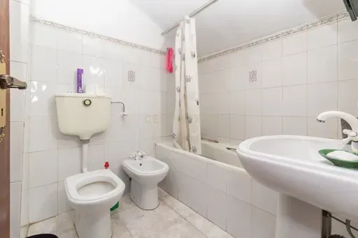 T2 + 1 Duplex na Charneca da Caparica - Image 36